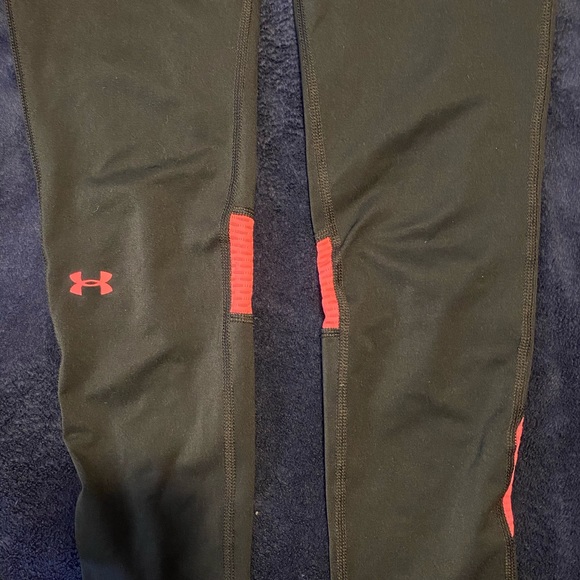 Under Armour Breast Cancer Leggings - Picture 4 of 5